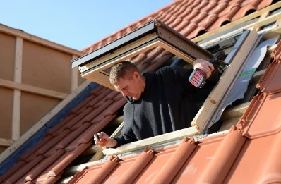 Pose de fenêtres de toit Velux à Sourribes
